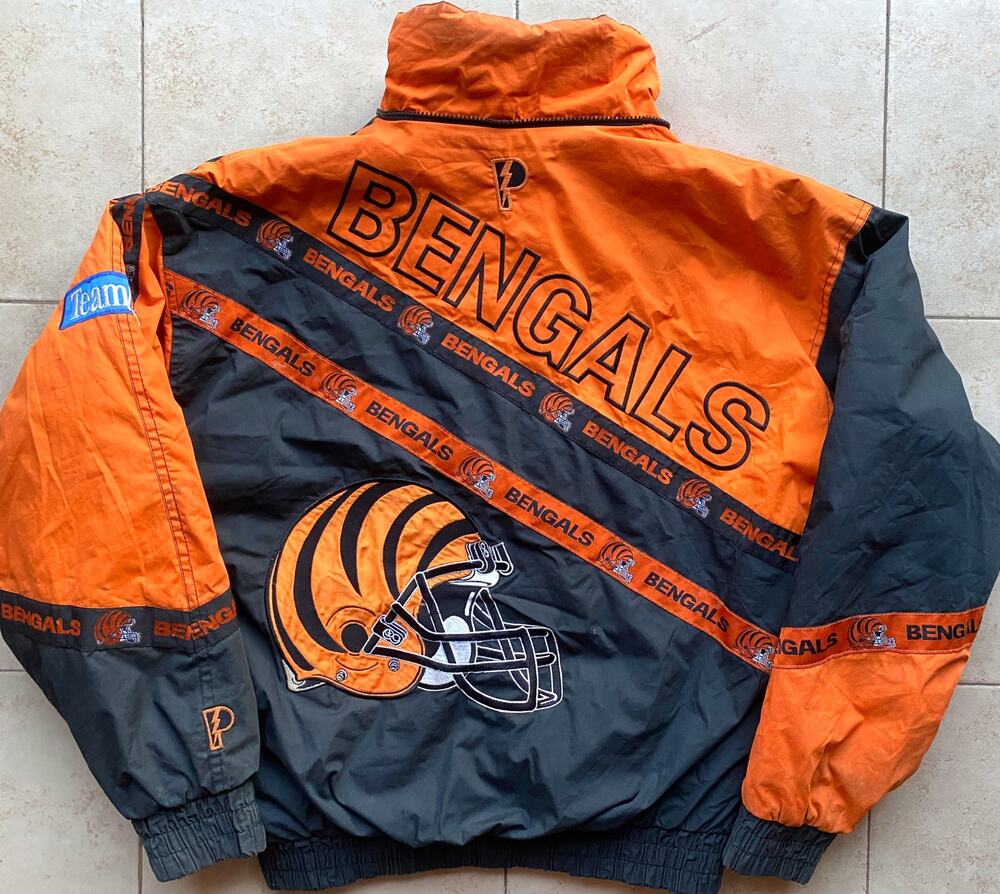 Cincinnati Bengals 90s PRO PLAYER puffer TAPE jacket M black orange NFL vintage